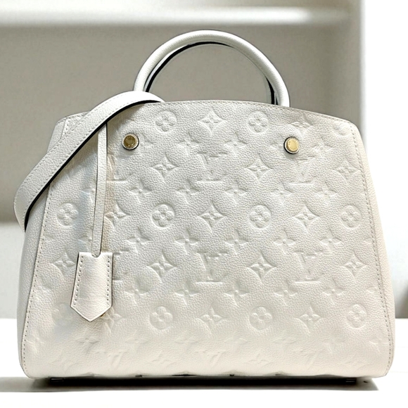 Louis Vuitton Handbags - ✨️Excellent condition Louis Vuitton Montaigne MM White Empreinte